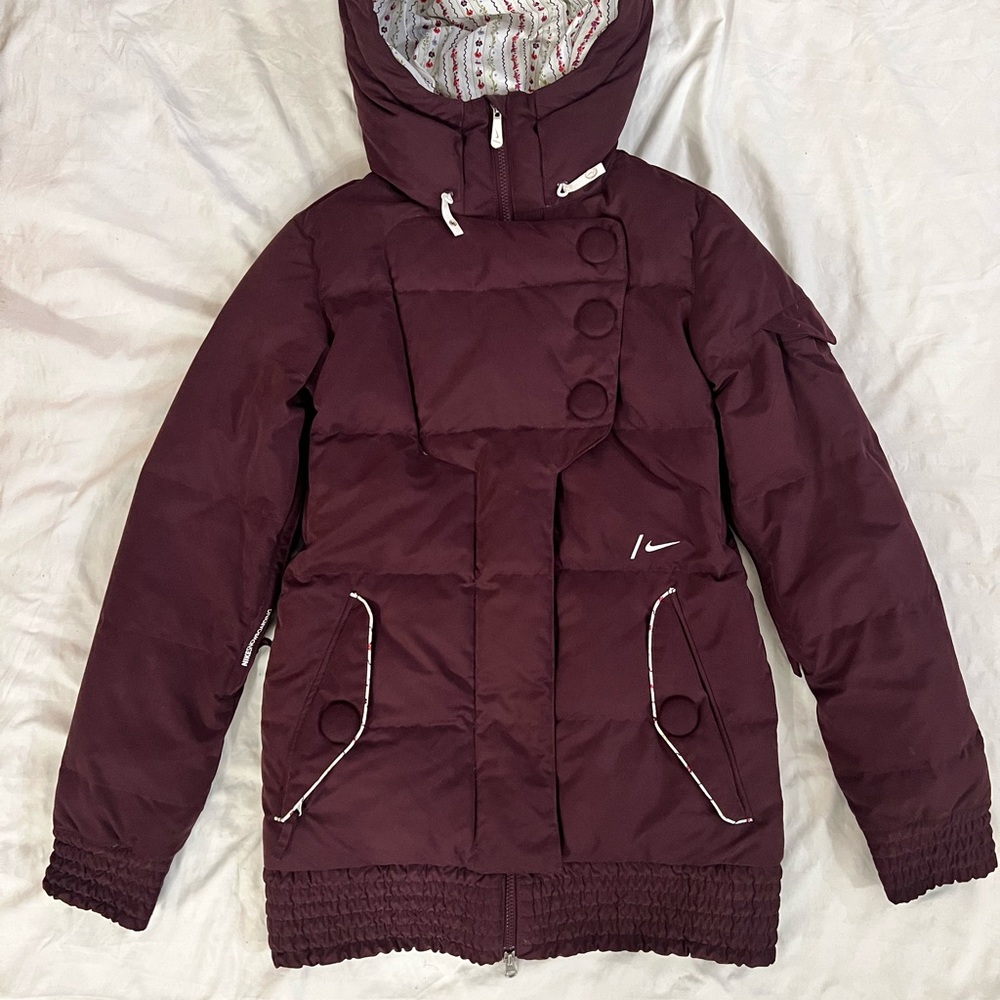 Women’s Winter Down Coat Parka - Nike Snowboarding Jacket ski coat - Size Small